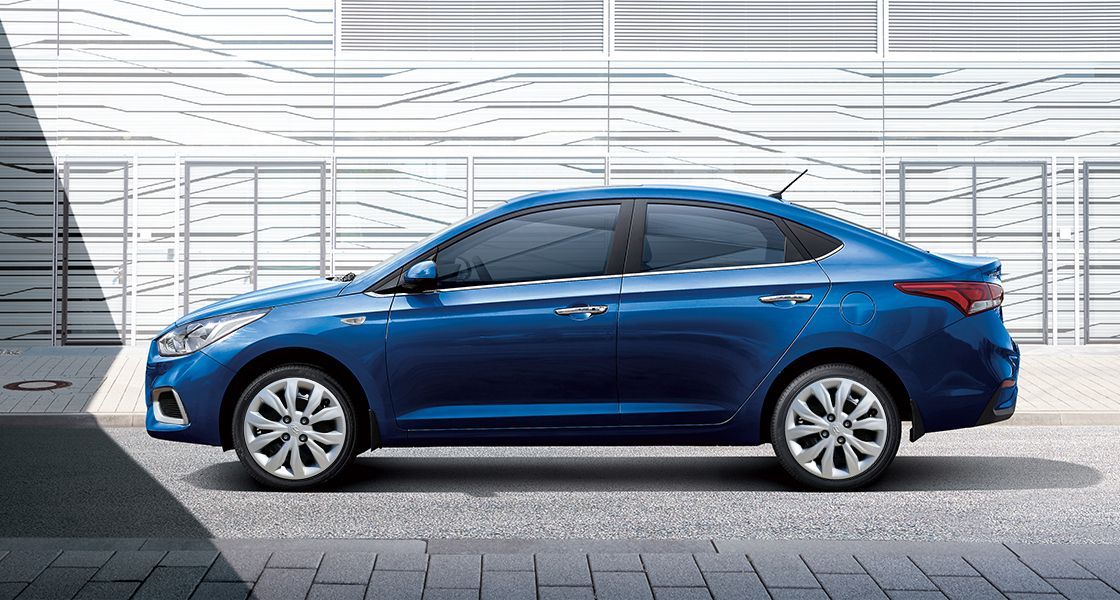 Blue Hyundai Accent Sideview