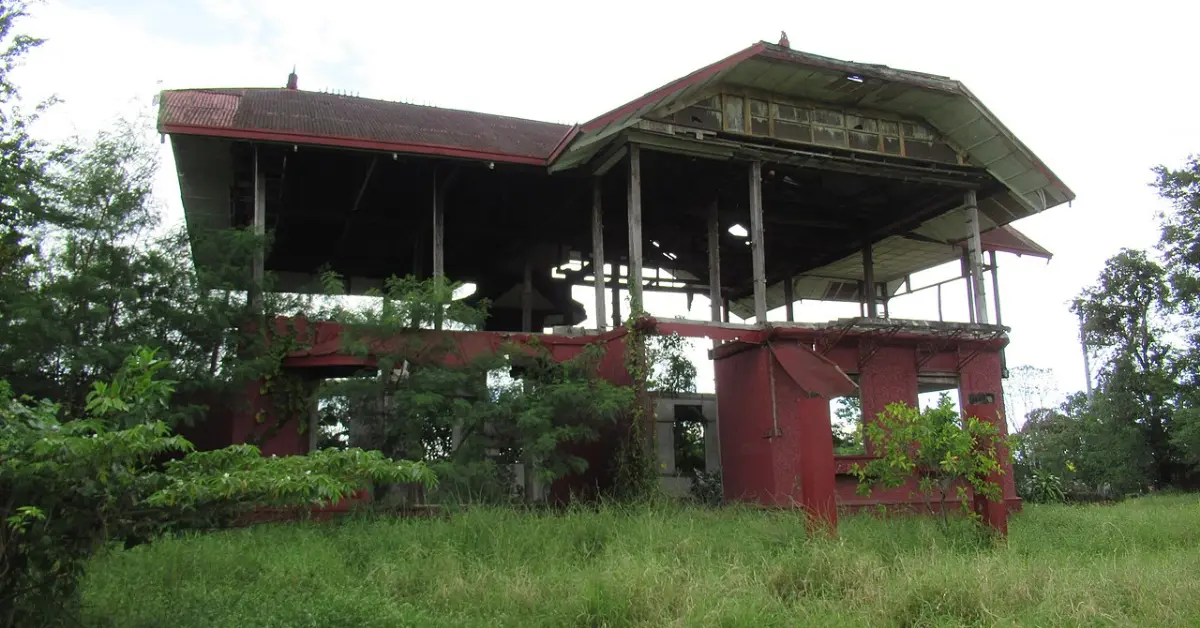 Bahay na Pula Baguio